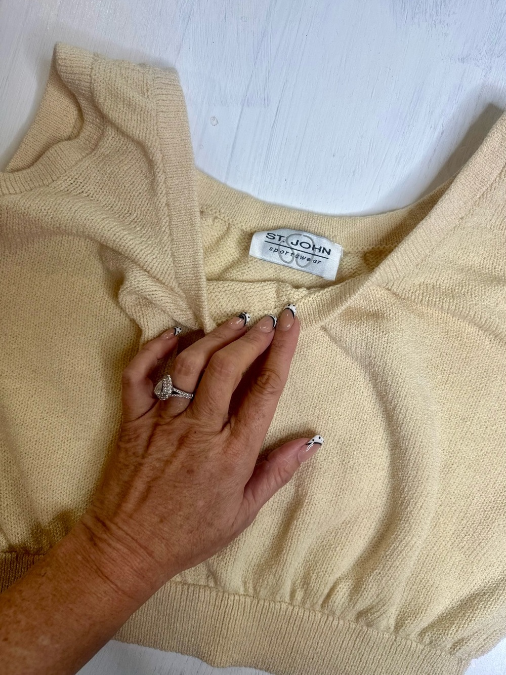 Vintage St John Sportswear Knit Tank Bundle Black And Beige Crop Tops USA Size L - Picture 8 of 14